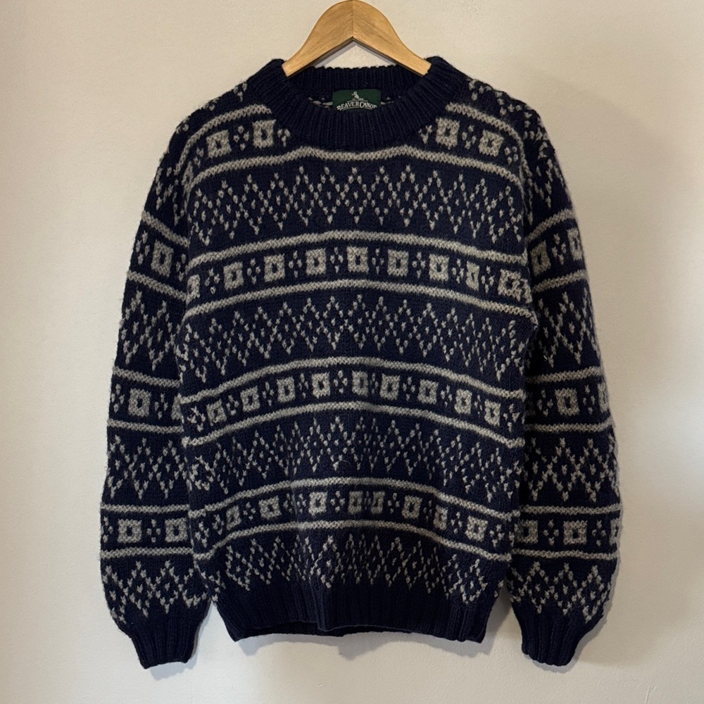 Vintage Beaver Canoe Hand Knit Wool Sweater / 100% Wool / Women's Small